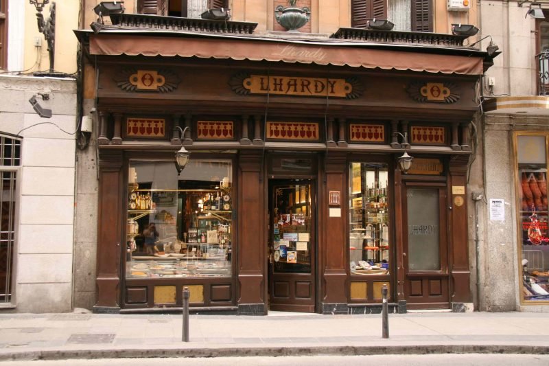 dicas de restaurante em madrid fachada Lhardy